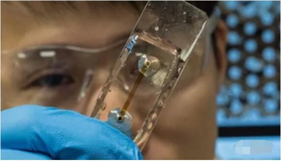 能夠探究石油行業(yè)“膽固醇”的微流控裝置